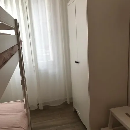 House Di Davide Apartmán *
